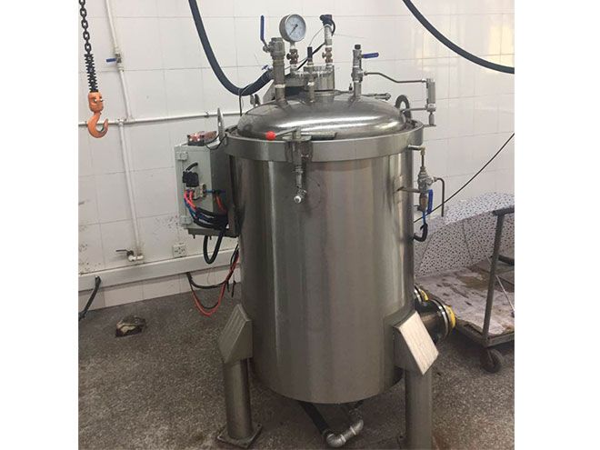 Semi-Automatic Industrial Vertical Cooking Retort